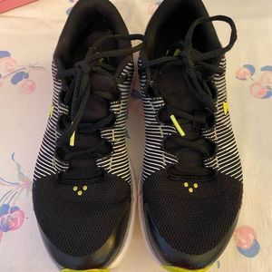 Under Amour Youth Athletic Shoes